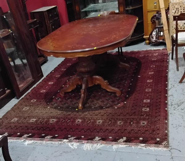 Lot 47 - RUG