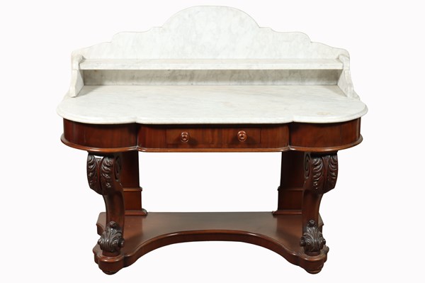 Lot 44 - MAHOGANY WASH STAND
