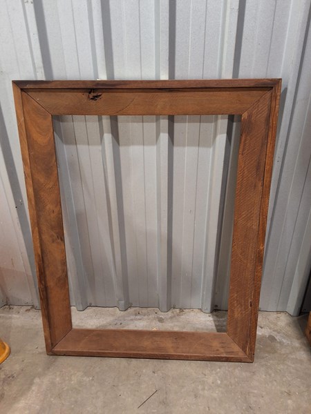 Lot 154 - PICTURE FRAME