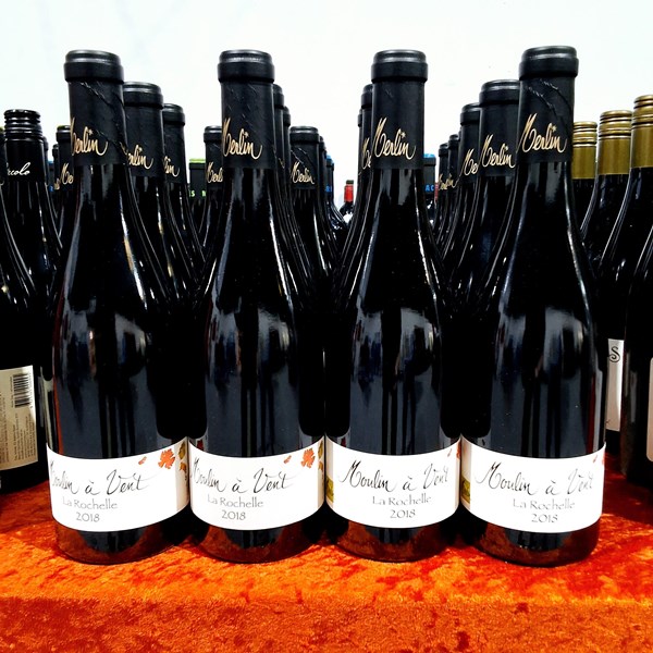 Lot 40 - DOMAINE OLIVIER MERLIN LA ROCHELLE MOULIN-A-VENT