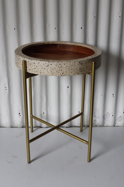 Lot 115 - SIDE TABLE