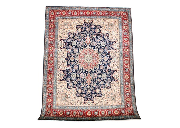 Lot 98 - ISFAHAN RUG