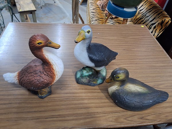 Lot 414 - ORNAMENTS
