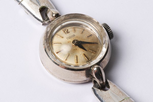 Lot 1008 - WRIST WATCH
