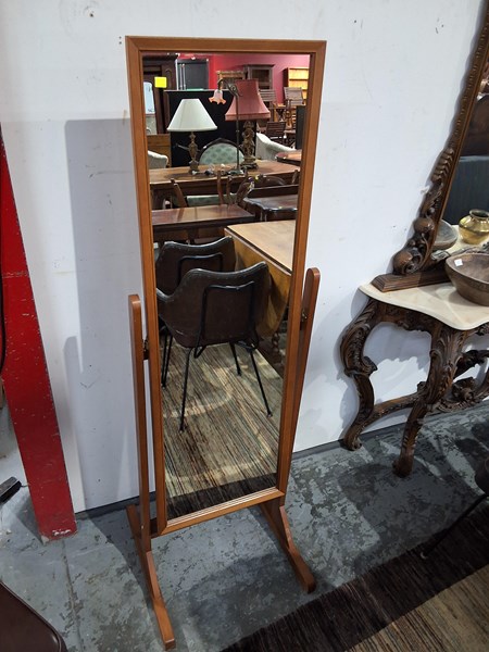 Lot 455 - MIRROR
