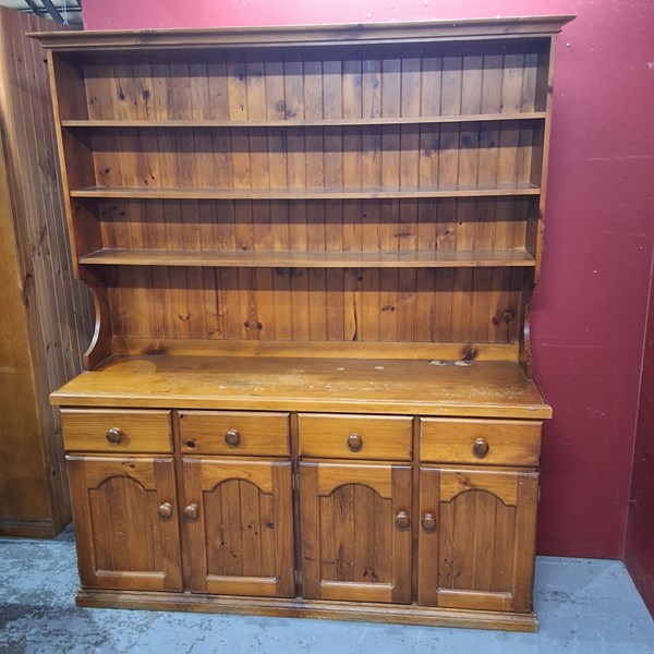 Lot 531 - KITCHEN DRESSER