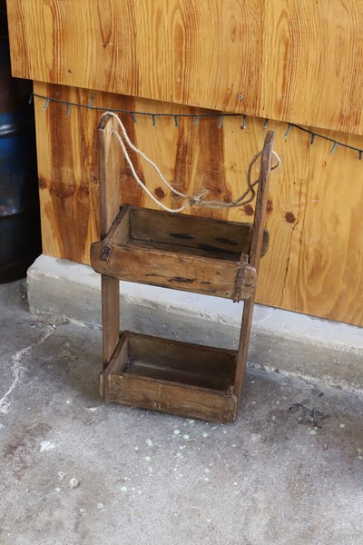 Lot 318 - PLANTER