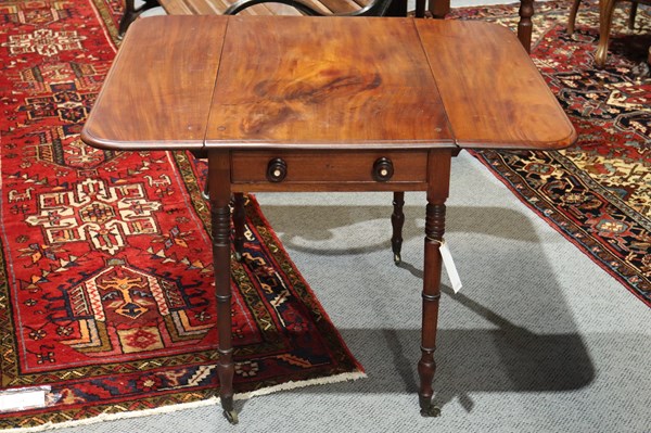 Lot 320 - PEMBROKE TABLE