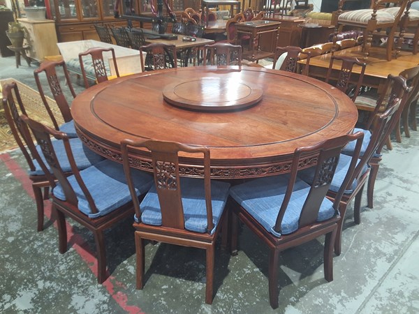 Lot 91 - CHINESE BANQUET DINING SUITE