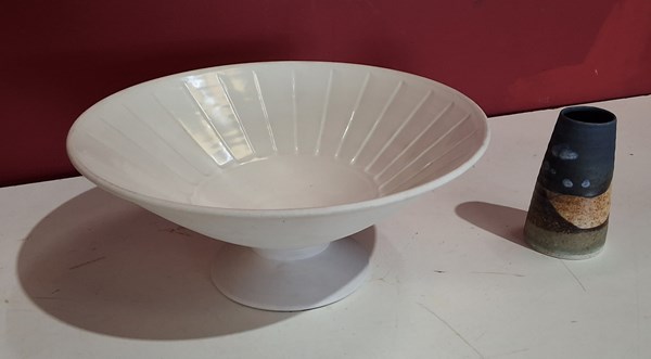 Lot 1267 - STUDIO POTTERY