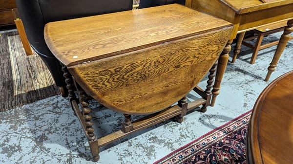 Lot 20 - DROPSIDE TABLE