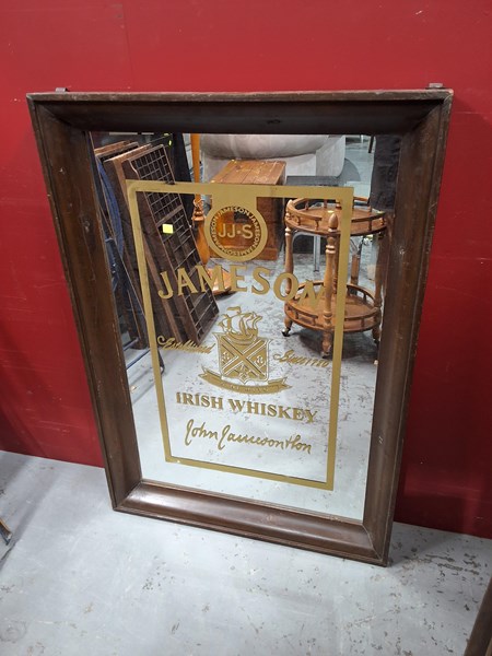 Lot 68 - MIRROR