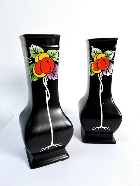 Lot 1258 - SHELLEY VASES