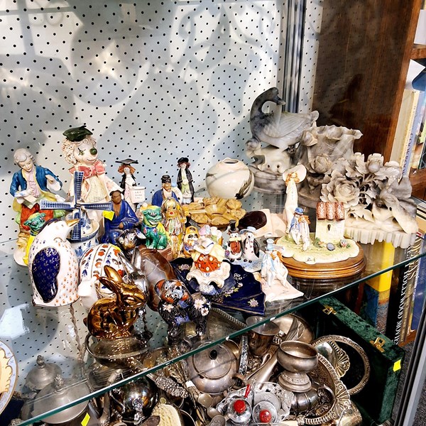 Lot 1438 - ORNAMENTS