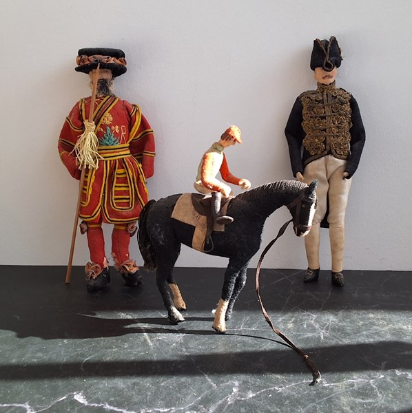 Lot 1192 - VINTAGE DOLLS