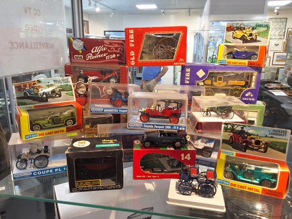 Lot 1358 - DIECAST VEHICLES