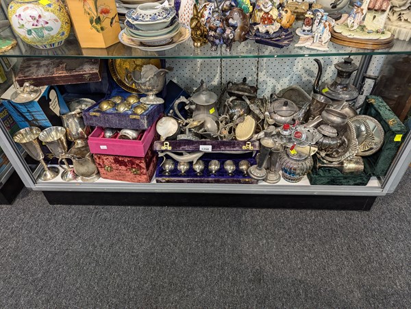 Lot 1250 - SILVERPLATE WARES