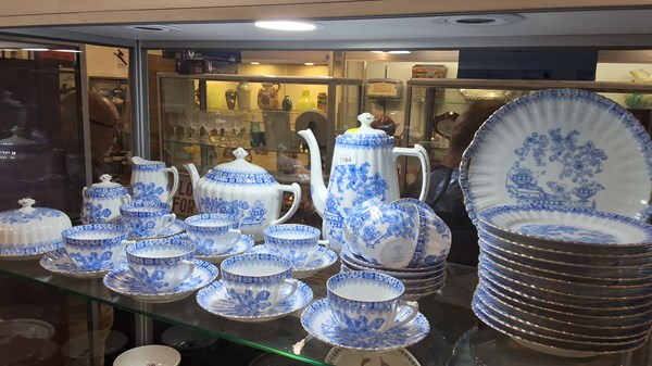 Lot 1164 - TEA SERVICE