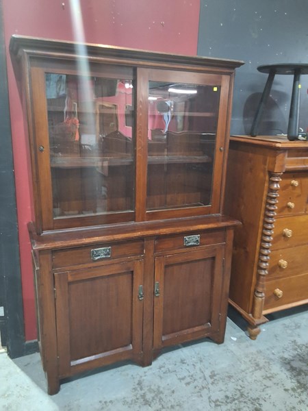 Lot 87 - KITCHEN DRESSER