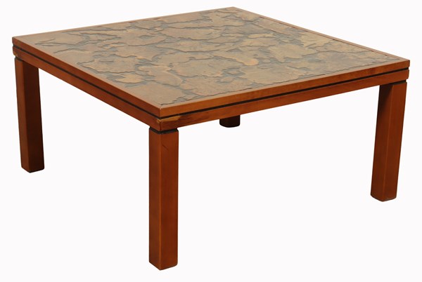 Lot 82 - LAMP TABLE