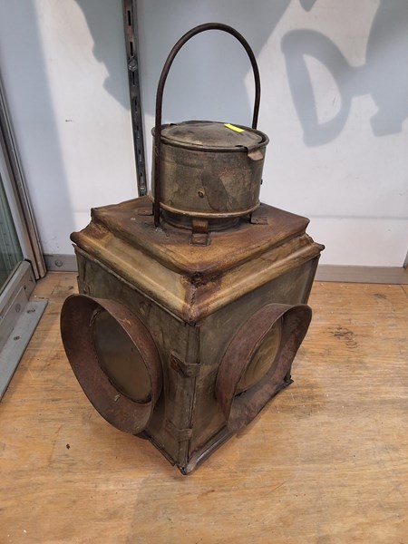 Lot 1282 - RAIL LAMP