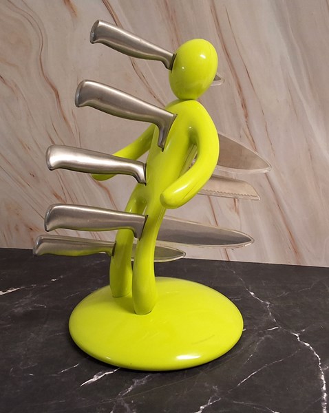 Lot 1197 - VOODOO KNIFE HOLDER