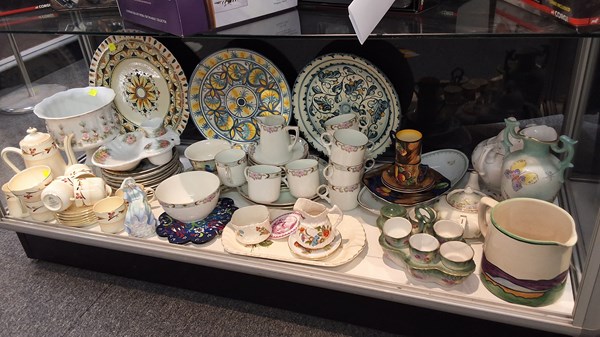 Lot 1336 - ASSORTED CHINA