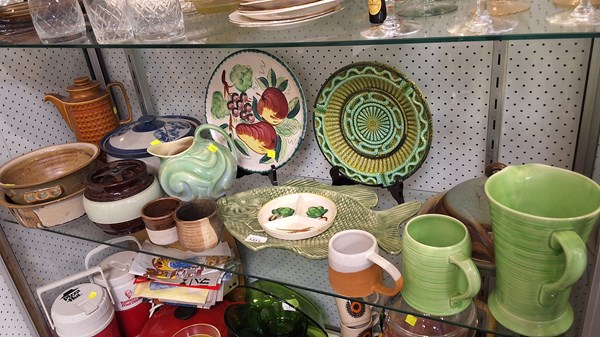 Lot 1311 - POTTERY