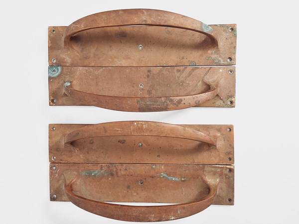 Lot 1258 - DOOR HANDLES