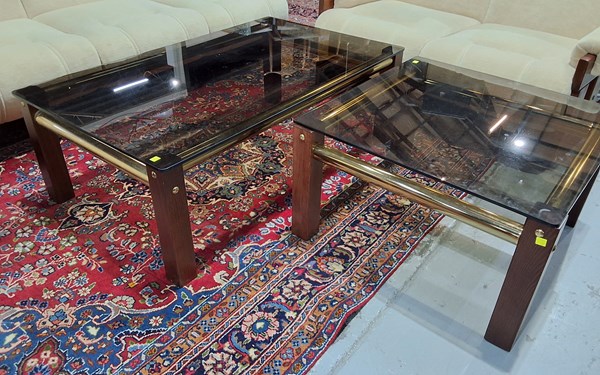 Lot 152 - COFFEE & LAMP TABLE