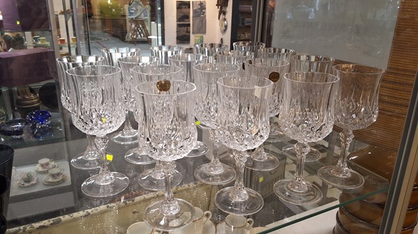 Lot 1314 - CRYSTAL STEMWARE