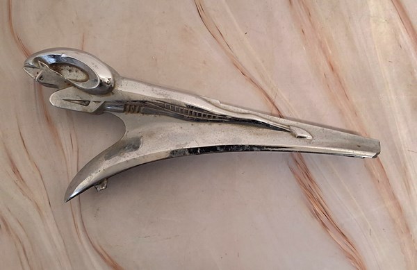Lot 1215 - HOOD ORNAMENT