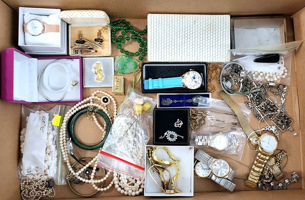 Lot 1225 - JEWELLERY