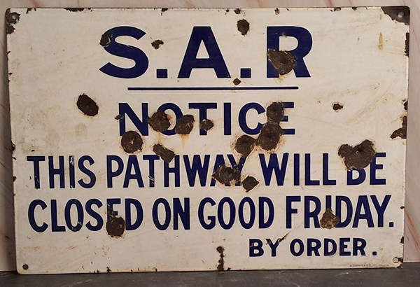 Lot 1202 - SOUTH AUSTRALIAN RAILWAY SIGN