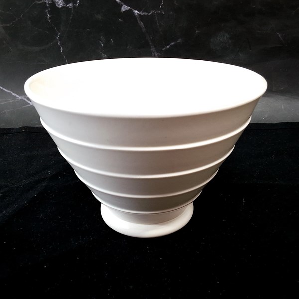 Lot 1045 - KEITH MURRAY BOWL