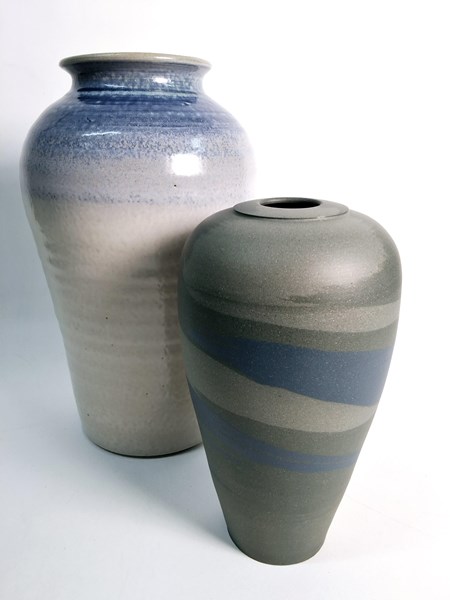 Lot 1291 - STUDIO POTTERY