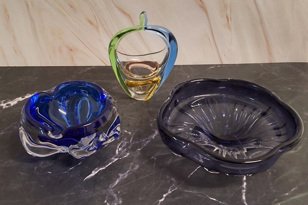 Lot 1162 - STUDIO GLASS