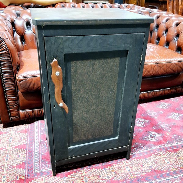 Lot 164 - BEDSIDE