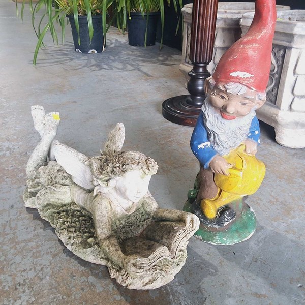 Lot 342 - GARDEN STATUES