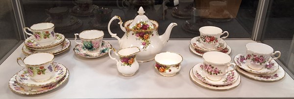 Lot 1163 - PRETTY CHINA