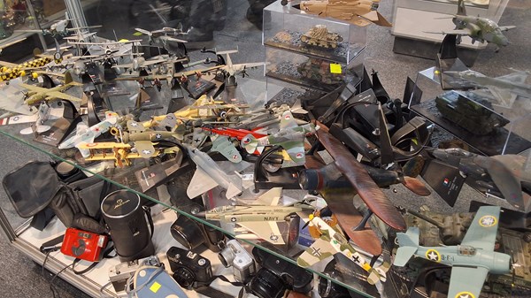 Lot 1361 - MODEL PLANES