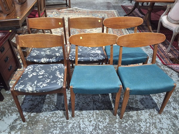 Lot 206 - CHAIRS