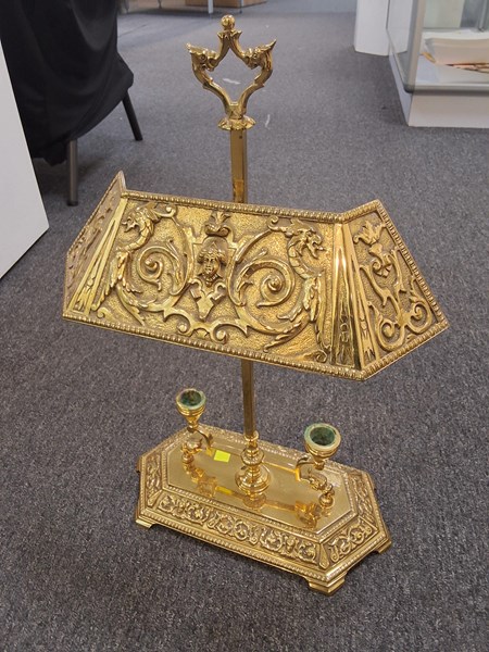 Lot 1205 - CANDLESTICK