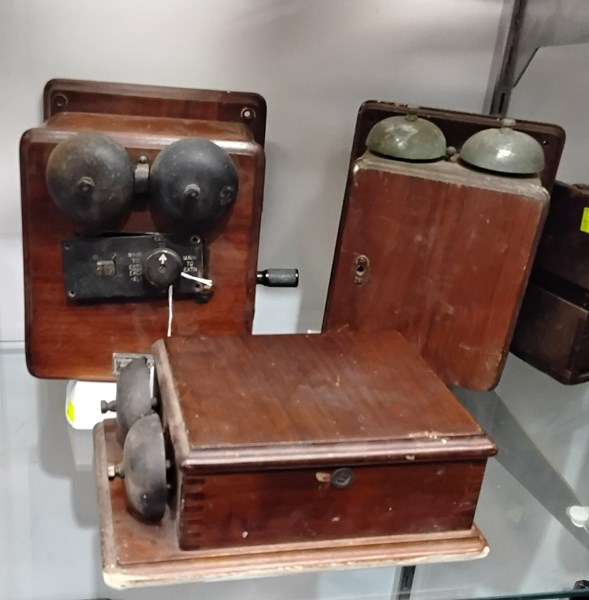 Lot 1318 - BELL BOXES