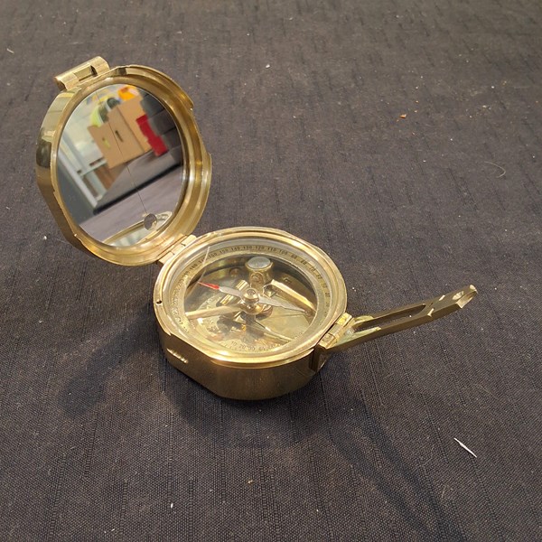 Lot 1267 - COMPASS