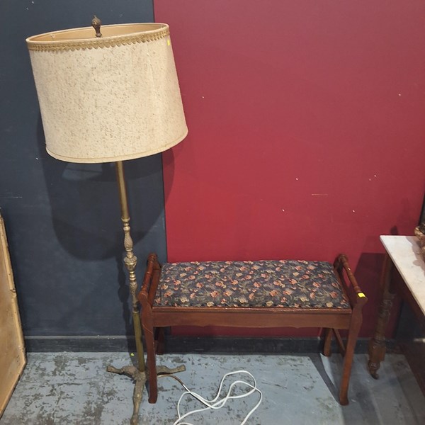 Lot 325 - STOOL AND LAMP