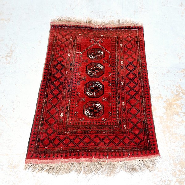 Lot 72 - HALL RUG