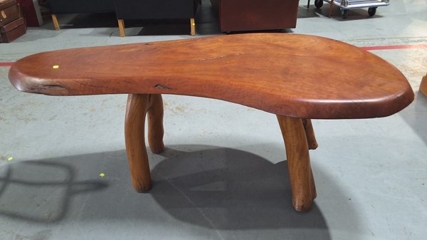 Lot 417 - GUM TABLE