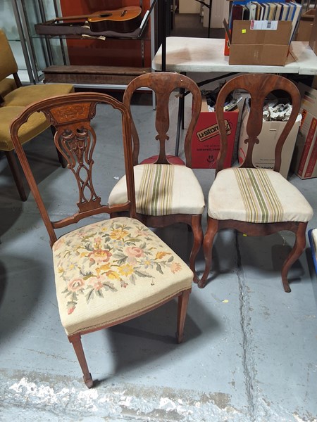 Lot 363 - CHAIRS