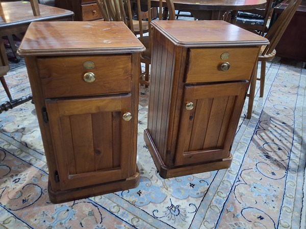 Lot 238 - BEDSIDES